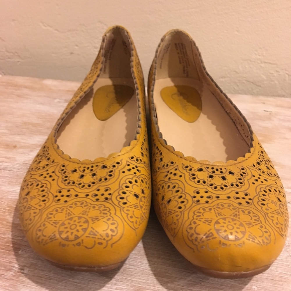 Earthies Bindi Yellow Leather Ballet Flat
